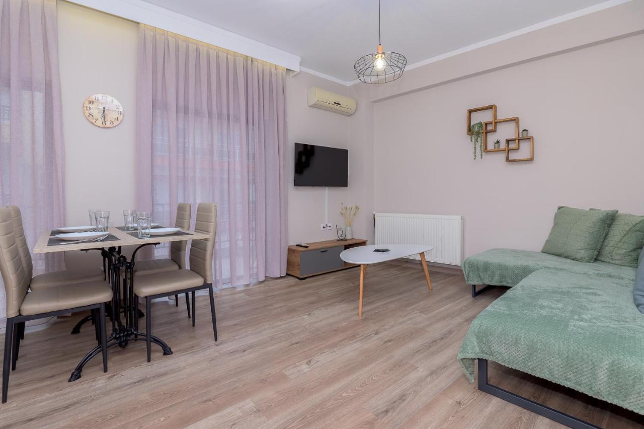 Deluxe Central 2 Bdr Apartment Александруполіс Екстер'єр фото